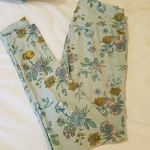 Lularoe leggings moving sale